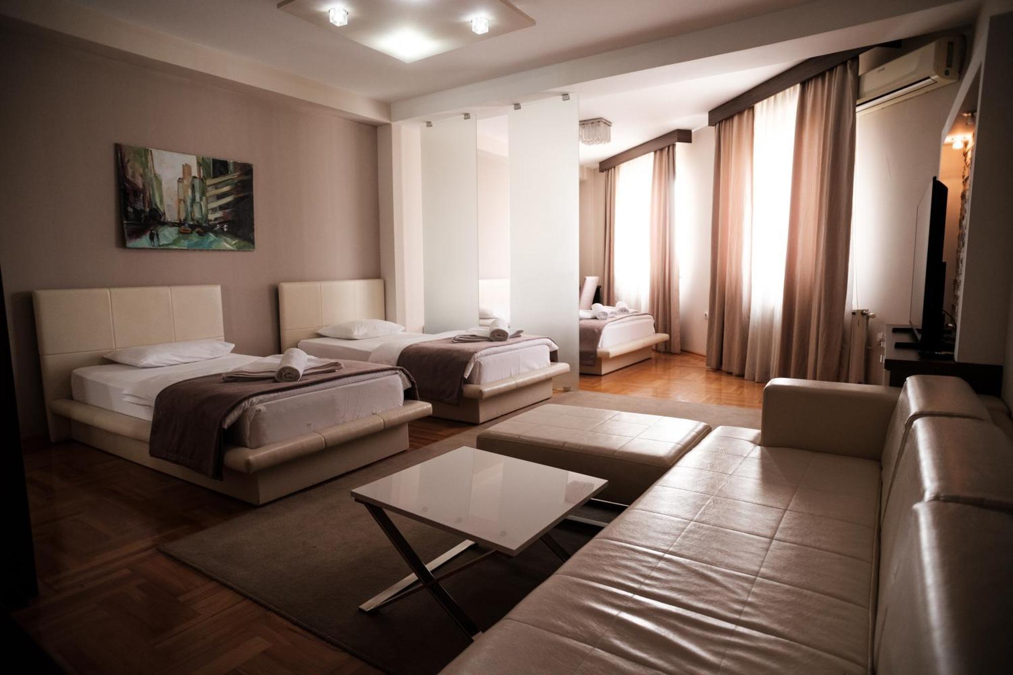 Garni Uni Elita Lux Hotel Ni Dış mekan fotoğraf