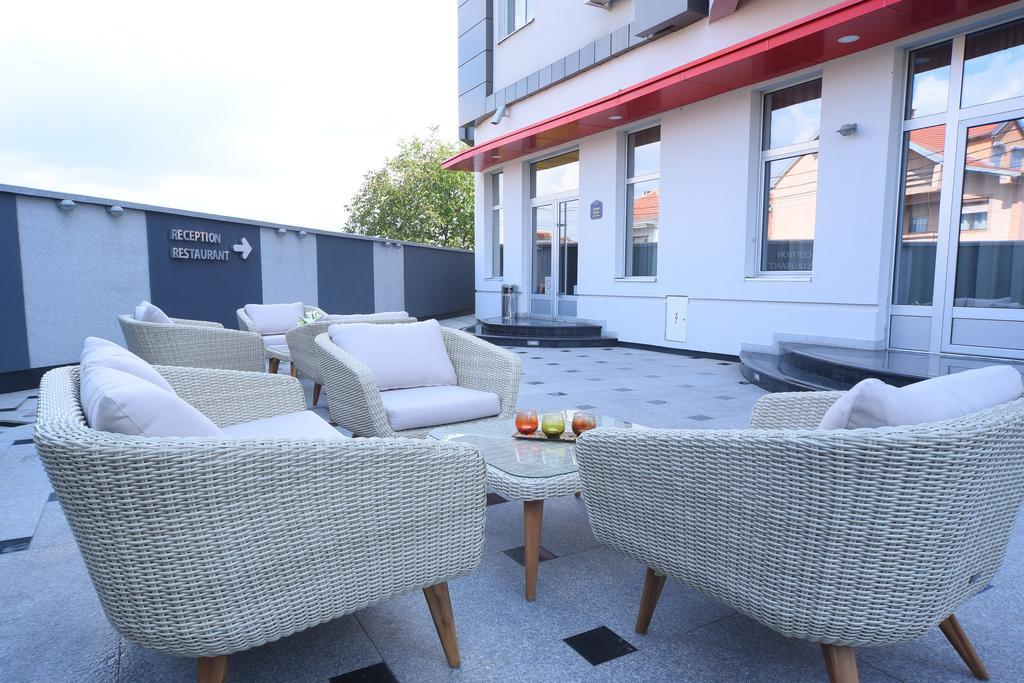Garni Uni Elita Lux Hotel Ni Dış mekan fotoğraf