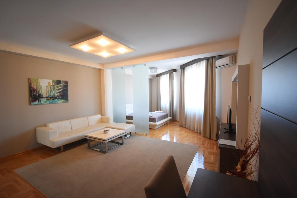 Garni Uni Elita Lux Hotel Ni Dış mekan fotoğraf