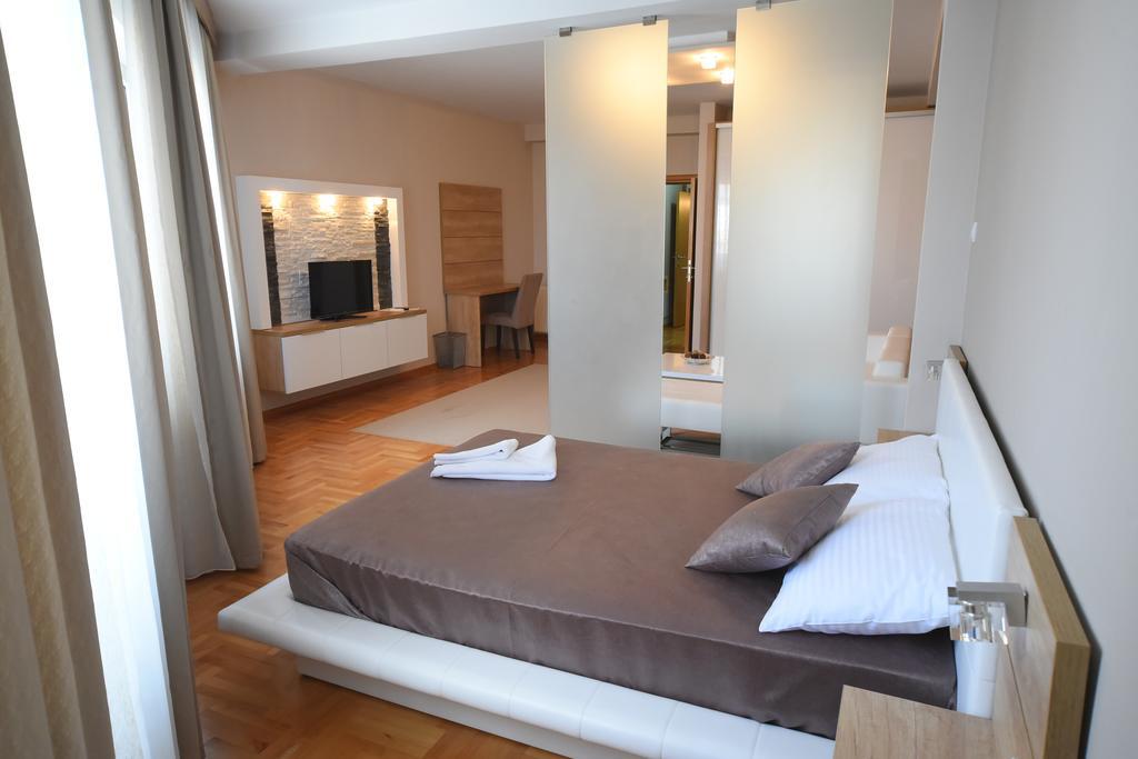 Garni Uni Elita Lux Hotel Ni Dış mekan fotoğraf