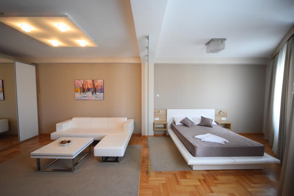 Garni Uni Elita Lux Hotel Ni Dış mekan fotoğraf