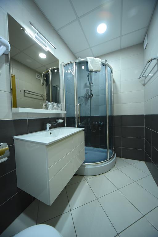 Garni Uni Elita Lux Hotel Ni Dış mekan fotoğraf