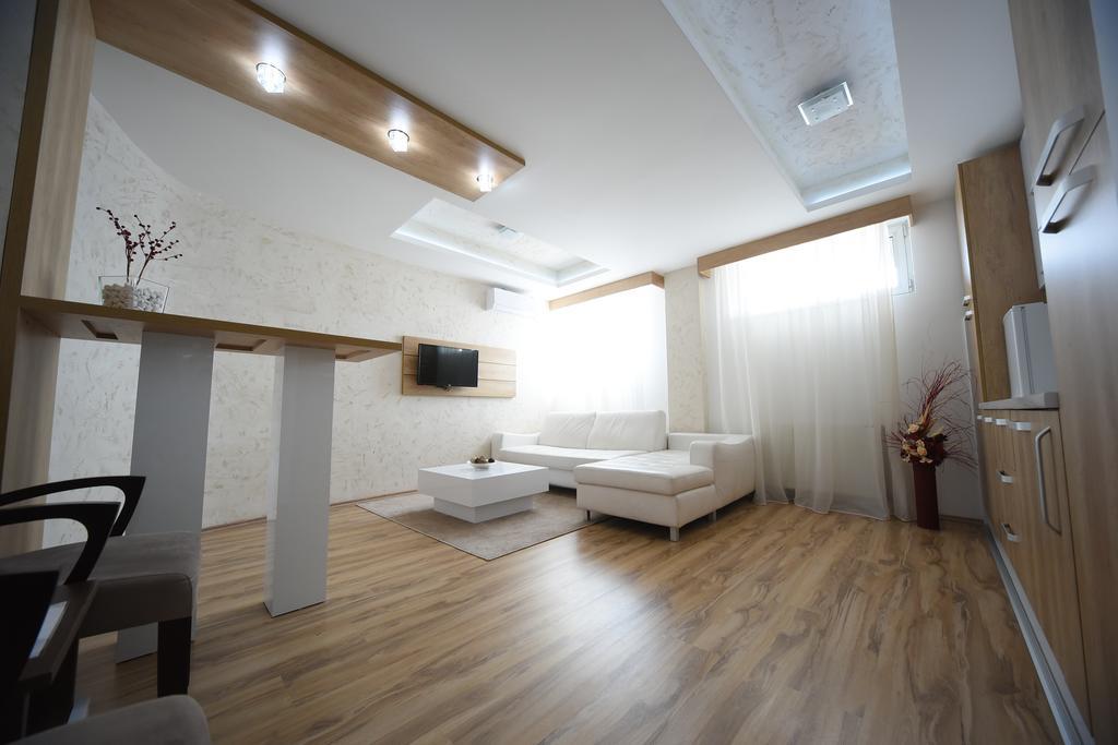 Garni Uni Elita Lux Hotel Ni Dış mekan fotoğraf