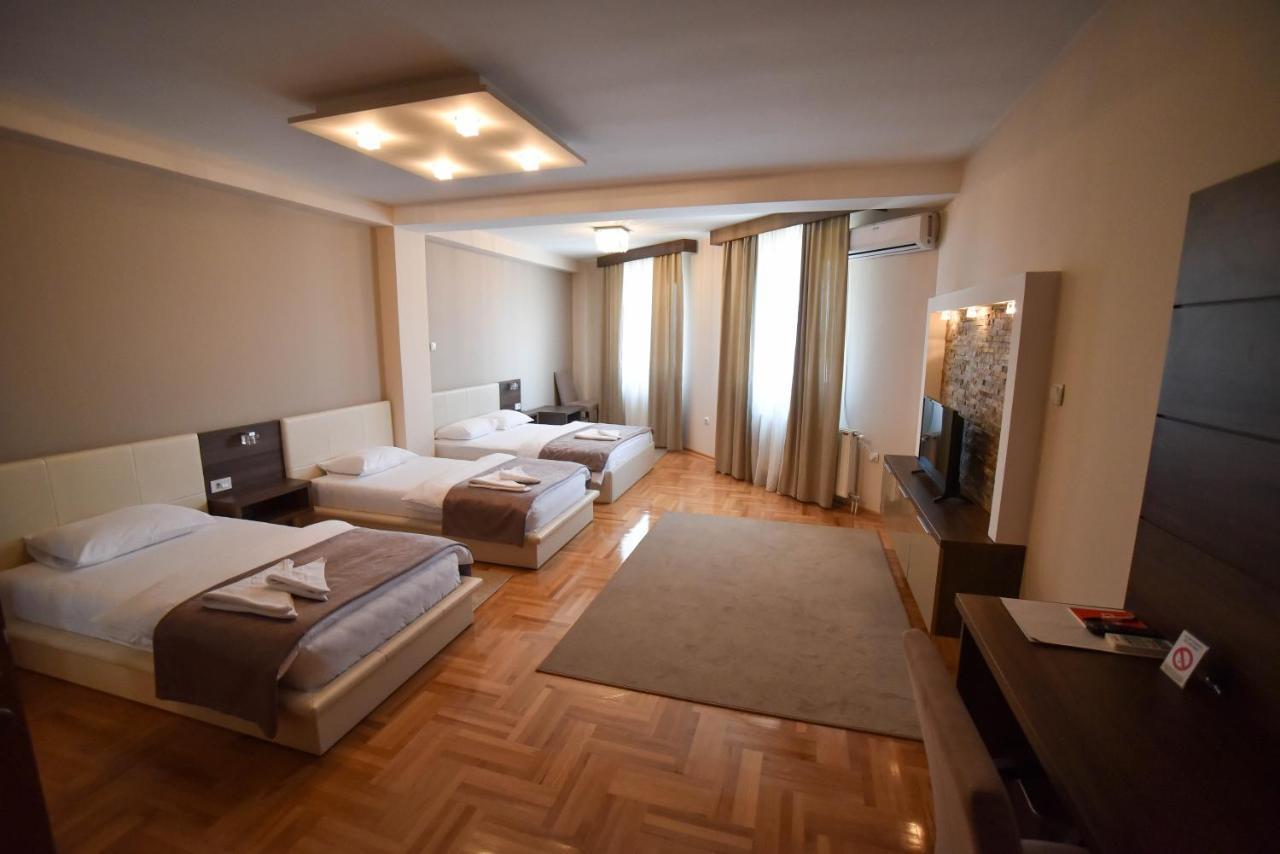Garni Uni Elita Lux Hotel Ni Dış mekan fotoğraf