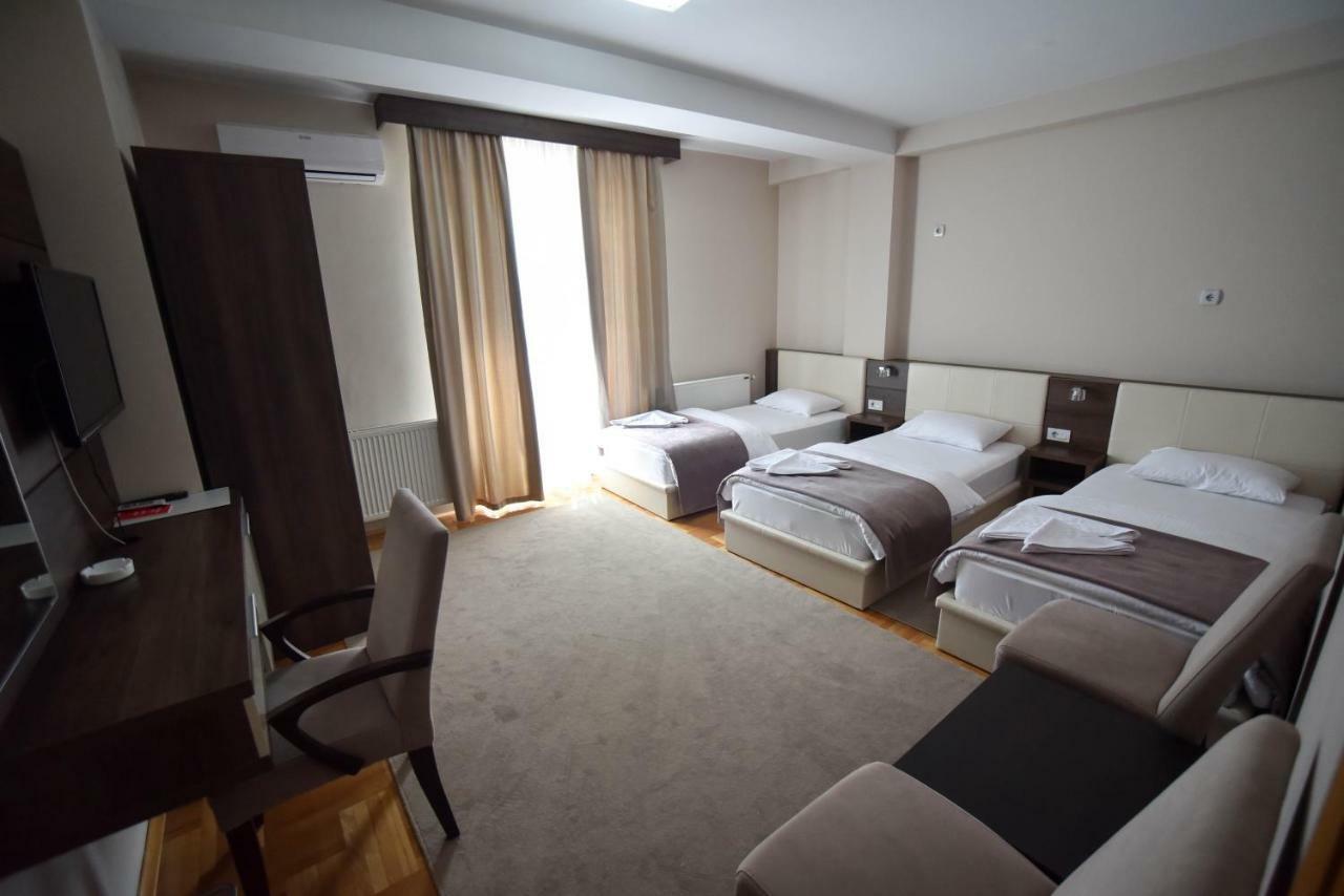 Garni Uni Elita Lux Hotel Ni Dış mekan fotoğraf